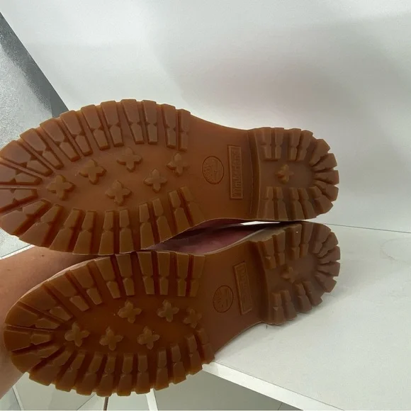 Timberland Pink Boots with Cream Collar - Picture 4 of 5